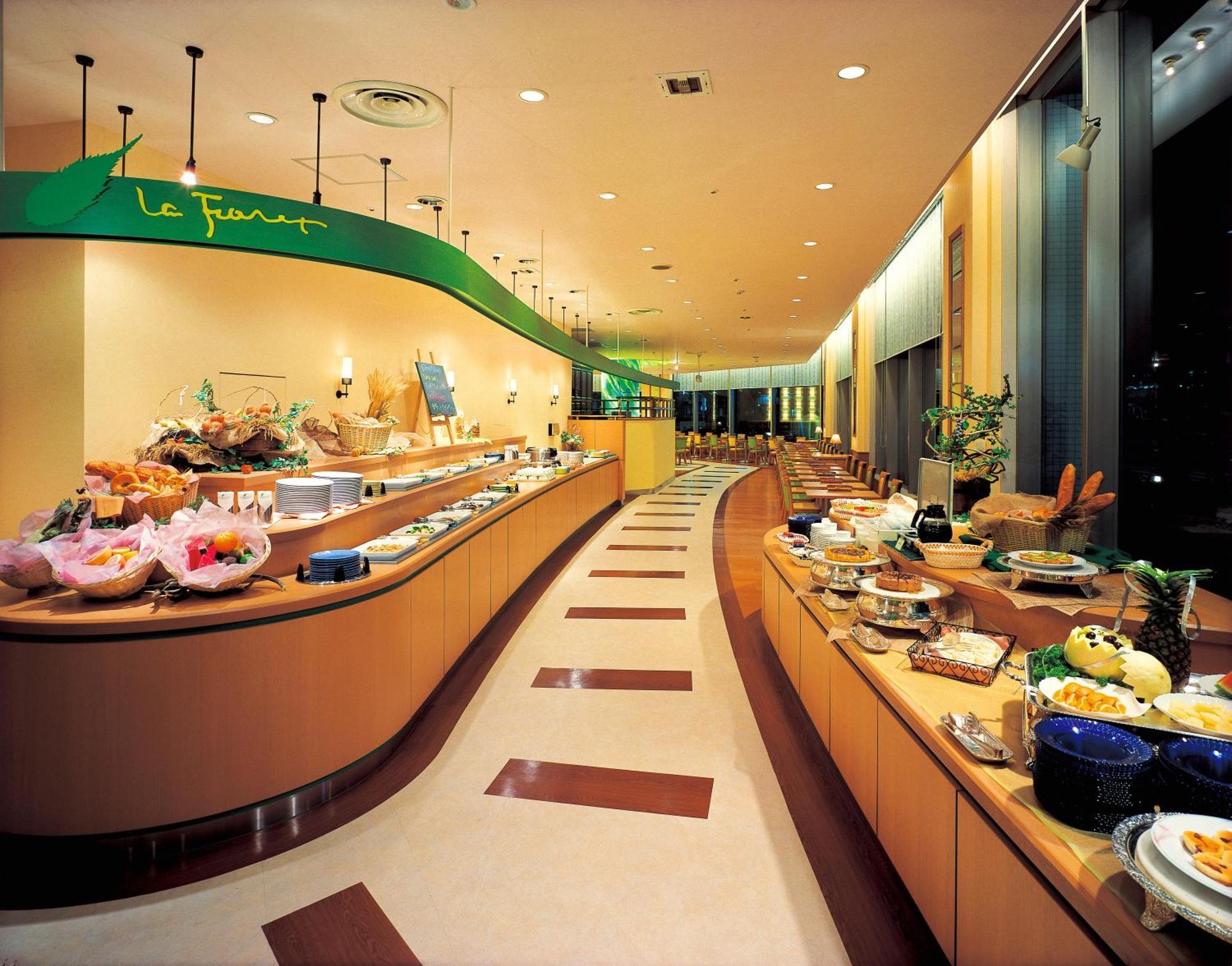 Hotel Green Tower Makuhari Тиба Экстерьер фото
